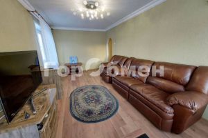 Продам квартиру 2-х комнатную с общей площадью 42.6м2, 2/5 эт., на улице Гагарина, г. Магадан, Магаданская обл., Россия, агентство ГорОбмен Продам квартиру 2-х комнатную с общей площадью 42.6м2, 2/5 эт., на улице Гагарина, г. Магадан, Магаданская обл., Россия, агентство ГорОбмен