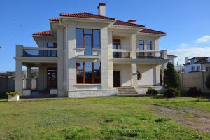 Продам дом 4-х комнатный с общей площадью 275м2, на улице Набережная андрея первозванного, Гагаринский район, г. Севастополь, Крым авт. респ., Россия, агентство Центр продаж НОВОСТРОЙКИ Продам дом 4-х комнатный с общей площадью 275м2, на улице Набережная андрея первозванного, Гагаринский район, г. Севастополь, Крым авт. респ., Россия, агентство Центр продаж НОВОСТРОЙКИ