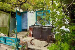 Продам квартиру 2-х комнатную с общей площадью 45.8м2, 1/1 эт., на улице Массандровская ул, г. Ялта , Крым авт. респ., Россия, агентство Оператор недвижимости Статус82