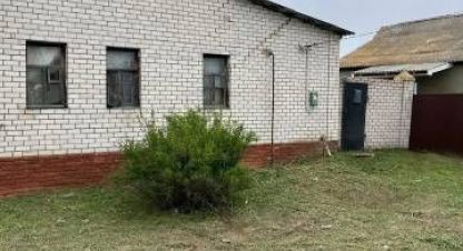 Купить дом 3-х комнатную, 48.4 кв. м. Фотография №1 Продам дом 3-х комнатный с общей площадью 48.4м2, на улице Березовая ул, г. Духовец, Курская обл., Россия, агентство Эпсилон - недвижимость. Фотография №1