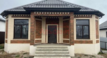 Продам дом 4-х комнатный с общей площадью 134м2, на улице Юцкая, г. Станица ессентукская, Ставропольский край, Россия, агентство Альфа-Н. Фотография №1