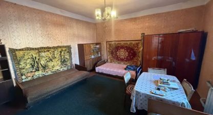Купить дом 2-х комнатную, 33.13 кв. м. Фотография №1 Продам дом 2-х комнатный с общей площадью 33.13м2, на улице Бирюкова ул, г. Ялта , Крым авт. респ., Россия, агентство Оператор недвижимости Статус82. Фотография №1