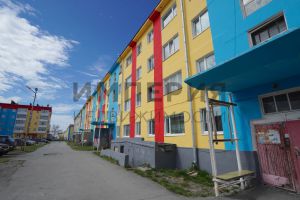 Продам квартиру 2-х комнатную с общей площадью 43.1м2, 2/4 эт., на улице Октябрьская ул, г. Ола, Магаданская обл., Россия, агентство Империя Недвижимости Продам квартиру 2-х комнатную с общей площадью 43.1м2, 2/4 эт., на улице Октябрьская ул, г. Ола, Магаданская обл., Россия, агентство Империя Недвижимости