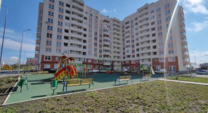 Купить квартиру 1 комнатную, 36 кв. м. Фотография №1 Продам квартиру 1 комнатную с общей площадью 36м2, 10/10 эт., на улице Горпищенко, г. Севастополь, Крым авт. респ., Россия, агентство InVita Realty. Фотография №1