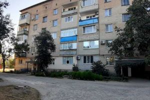 Продам квартиру 3-х комнатную с общей площадью 78.7м2, 4/5 эт., на улице Меліораторів, г. Акимовка , Запорожская обл., Украина, агентство Aspo.biz