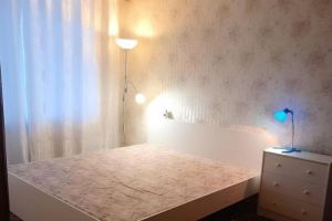 Продам квартиру 3-х комнатную с общей площадью 62м2, 3/5 эт., на улице Угличская, г. Ярославль, Ярославская обл., Россия, агентство Ваш Вариант