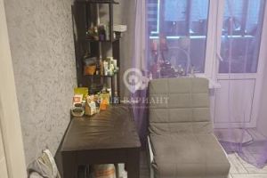 Продам квартиру 1 комнатную с общей площадью 44м2, 6/10 эт., на улице Ньютона, г. Ярославль, Ярославская обл., Россия, агентство Ваш Вариант