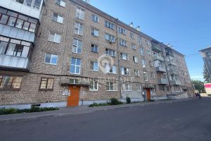 Продам квартиру 2-х комнатную с общей площадью 44.5м2, 1/5 эт., на улице Куйбышева, г. Рыбинск, Ярославская обл., Россия, агентство Ваш Вариант