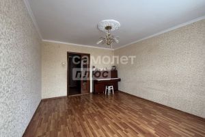 Продам квартиру 3-х комнатную с общей площадью 63.5м2, 5/9 эт., на улице Идарова ул, г. Нальчик, Кабардино-Балкария респ., Россия, агентство Самолет Плюс Нальчик