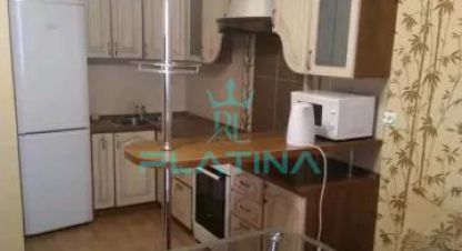 Сдам квартиру 1 комнатную с общей площадью 45м2, 5/6 эт., на улице Мидхата Булатова, г. Казань, Татарстан респ., Россия, агентство Платина. Фотография №1