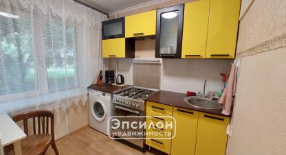 Купить квартиру 1 комнатную, 29.4 кв. м. Фотография №1 Продам квартиру 1 комнатную с общей площадью 29.4м2, 1/5 эт., на улице Станционная ул, Железнодорожный район, г. Курск, Курская обл., Россия, агентство Эпсилон - недвижимость. Фотография №1