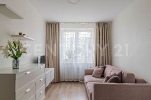 Продам квартиру 1 комнатную с общей площадью 35.86м2, 10/14 эт., на улице Тихая ул, г. Бугры пос, Ленинградская обл., Россия, агентство CENTURY 21 Россия