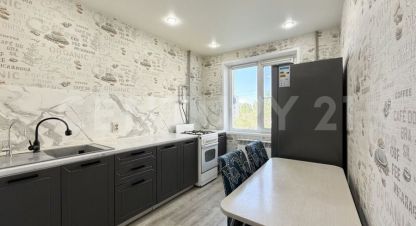 Купить квартиру 3-х комнатную, 69.7 кв. м. Фотография №1 Продам квартиру 3-х комнатную с общей площадью 69.7м2, 3/9 эт., на улице Гражданская ул, г. Чебоксары, Чувашия респ., Россия, агентство CENTURY 21 Россия. Фотография №1
