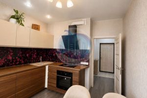 Продам квартиру 1 комнатную с общей площадью 42.6м2, 12/17 эт., на улице Зеленые аллеи б-р, г. Видное, Московская обл., Россия, агентство MaxRealty