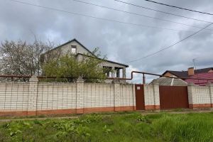 Продам дом 4-х комнатный с общей площадью 153.5м2, на улице Заречная ул, г. Новотитаровская ст-ца, Краснодарский край, Россия, агентство Аурус-Риэлт