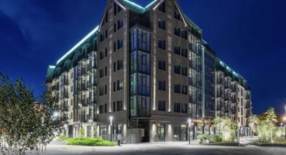 Купить квартиру 3-х комнатную, 112.6 кв. м. Фотография №1 Продам квартиру 3-х комнатную с общей площадью 112.6м2, 5/8 эт., на улице Октябрьская пл, Московский район, г. Калининград, Калининградская обл., Россия, агентство Home Invest. Фотография №1