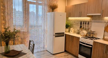 Купить квартиру 2-х комнатную, 70 кв. м. Фотография №1 Продам квартиру 2-х комнатную с общей площадью 70м2, 7/9 эт., на улице Флотская, Ленинградский район, г. Калининград, Калининградская обл., Россия, агентство Home Invest. Фотография №1