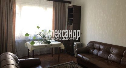 Продам квартиру 3-х комнатную с общей площадью 66.8м2, 1/9 эт., на улице Инструментальщиков, Курортный район, г. Сестрорецк, Санкт-Петербург, Россия, агентство Александр-Недвижимость. Фотография №1