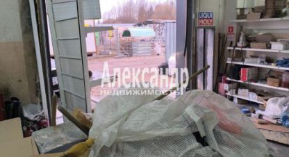Снять торговое помещение на улице Строителей г. Коммунар. Фотография №4
