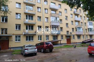 Продам квартиру 2-х комнатную с общей площадью 43.4м2, 2/5 эт., на улице 1 мая, Кировский район, г. Шлиссельбург, Ленинградская обл., Россия, агентство Александр-Недвижимость