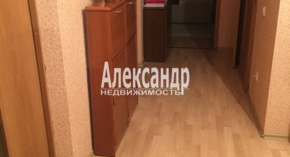 Купить 3-х комнатную квартиру на улице Спирина ул  2 г. Красное. Фотография №4