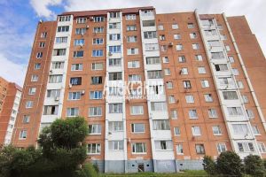 Продам квартиру 2-х комнатную с общей площадью 56.4м2, 1/10 эт., на улице Большая каменная, Выборгский район, г. Выборг, Ленинградская обл., Россия, агентство Александр-Недвижимость