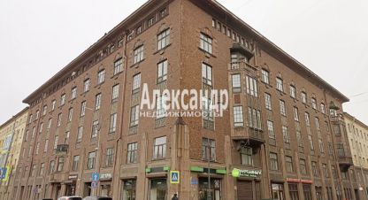 Купить квартиру 2-х комнатную, 65.3 кв. м. Фотография №1 Продам квартиру 2-х комнатную с общей площадью 65.3м2, 1/6 эт., на улице Суворова пр-кт, Выборгский район, г. Выборг, Ленинградская обл., Россия, агентство Александр-Недвижимость. Фотография №1