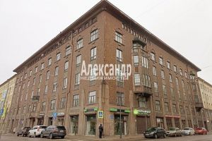 Продам квартиру 2-х комнатную с общей площадью 65.3м2, 1/6 эт., на улице Суворова пр-кт, Выборгский район, г. Выборг, Ленинградская обл., Россия, агентство Александр-Недвижимость