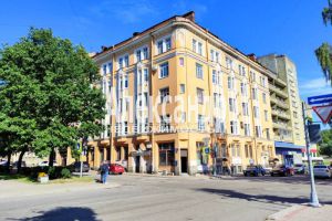 Продам квартиру 2-х комнатную с общей площадью 68.8м2, 2/5 эт., на улице Кутузова, Выборгский район, г. Выборг, Ленинградская обл., Россия, агентство Александр-Недвижимость