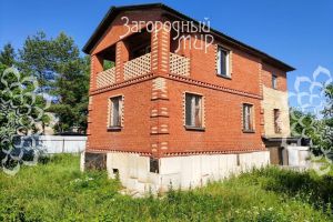 Продам дом 2-х комнатный с общей площадью 149м2, на улице Московская, г. Мкр-н шереметьевский, Московская обл., Россия, агентство АН Загородный Мир 