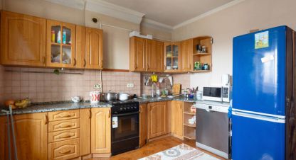 Продам квартиру 3-х комнатную с общей площадью 88м2, 7/10 эт., на улице Октябрьский 8, г. Люберцы, Московская обл., Россия, агентство CENTURY 21 Россия. Фотография №1