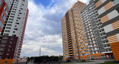 Купить квартиру 2-х комнатную, 45 кв. м. Фотография №1 Продам квартиру 2-х комнатную с общей площадью 45м2, 3/24 эт., на улице Юркина, г. Оренбург, Оренбургская обл., Россия, агентство ЦН Авега. Фотография №1