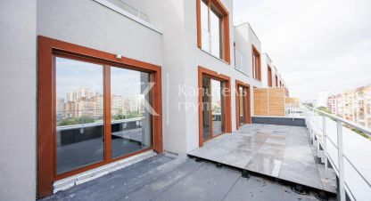 Купить квартиру 4-х комнатную, 140.8 кв. м. Фотография №1 Продам квартиру 4-х комнатную с общей площадью 140.8м2, 8/9 эт., на улице Муравленко, г. Тюмень, Тюменская обл., Россия, агентство Капитель групп. Фотография №1