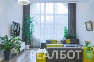 Продам квартиру 5-ти комнатную с общей площадью 330м2, 3/6 эт., на улице Пушкинская, Кировский район, г. Ростов-на-Дону, Ростовская обл., Россия, агентство Реал недвижимость