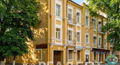 Продам квартиру 3-х комнатную с общей площадью 108м2, 2/3 эт., на улице Суворова, Кировский район, г. Ростов-на-Дону, Ростовская обл., Россия, агентство Реал недвижимость. Фотография №1