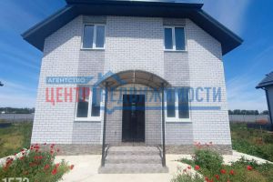 Продам дом 4-х комнатный с общей площадью 106м2, на улице Розы люксембург, г. Темрюк, Краснодарский край, Россия, агентство Центр-Недвижимости Продам дом 4-х комнатный с общей площадью 106м2, на улице Розы люксембург, г. Темрюк, Краснодарский край, Россия, агентство Центр-Недвижимости