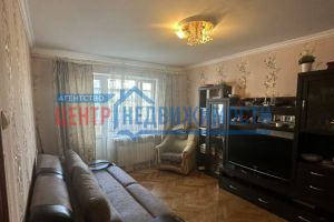 Продам квартиру 2-х комнатную с общей площадью 50.6м2, 2/5 эт., на улице Розы люксембург, г. Темрюк, Краснодарский край, Россия, агентство Центр-Недвижимости Продам квартиру 2-х комнатную с общей площадью 50.6м2, 2/5 эт., на улице Розы люксембург, г. Темрюк, Краснодарский край, Россия, агентство Центр-Недвижимости