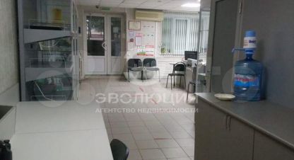 Купить офисное помещение, 142.5 кв. м. Фотография №1 Продам офисное помещение с общей площадью 142.5м2, на улице Тухачевского ул, г. Ставрополь, Ставропольский край, Россия, агентство Агентство Недвижимости Эволюция. Фотография №1