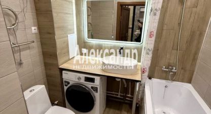 Купить квартиру 1 комнатную, 36.4 кв. м. Фотография №1 Продам квартиру 1 комнатную с общей площадью 36.4м2, 5/15 эт., на улице Ручьевский пр-кт, Всеволожский район, г. Мурино, Ленинградская обл., Россия, агентство Александр-Недвижимость. Фотография №1