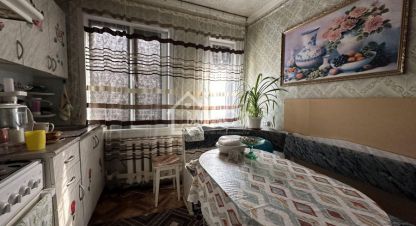 Купить квартиру 3-х комнатную, 50.2 кв. м. Фотография №1 Продам квартиру 3-х комнатную с общей площадью 50.2м2, 2/2 эт., на улице Величко, г. Ахтубинск, Астраханская обл., Россия, агентство Ваш Дом. Фотография №1