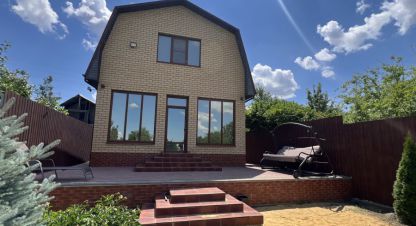 Купить дом 4-х комнатную, 143 кв. м. Фотография №1 Продам дом 4-х комнатный с общей площадью 143м2, на улице Снт имени 62 армии, г. Ище рп, Волгоградская обл., Россия, агентство Живем Дома. Фотография №1
