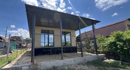 Купить дом 3-х комнатную, 63.8 кв. м. Фотография №1 Продам дом 3-х комнатный с общей площадью 63.8м2, на улице Снт им 62 армии дачная, г. Ище рп, Волгоградская обл., Россия, агентство Живем Дома. Фотография №1