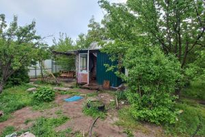 Продам коттедж/дачу 1 комнатную с общей площадью 29.7м2, на улице 4-я, г. Волжский, Волгоградская обл., Россия, агентство Живем Дома Продам коттедж/дачу 1 комнатную с общей площадью 29.7м2, на улице 4-я, г. Волжский, Волгоградская обл., Россия, агентство Живем Дома