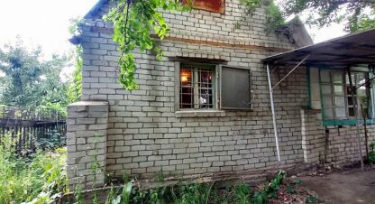 Купить коттедж/дачу 3-х комнатную, 24 кв. м. Фотография №1 Продам коттедж/дачу 3-х комнатную с общей площадью 24м2, на улице 12-й проезд, г. Волжский, Волгоградская обл., Россия, агентство Живем Дома. Фотография №1