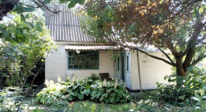Купить коттедж/дачу 2-х комнатную, 20 кв. м. Фотография №1 Продам коттедж/дачу 2-х комнатную с общей площадью 20м2, на улице 1-я, г. Волжский, Волгоградская обл., Россия, агентство Живем Дома. Фотография №1