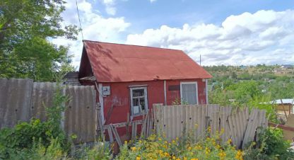 Купить коттедж/дачу 1 комнатную, 30 кв. м. Фотография №1 Продам коттедж/дачу 1 комнатную с общей площадью 30м2, г. Волгоград, Волгоградская обл., Россия, агентство Живем Дома. Фотография №1