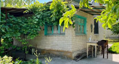 Купить коттедж/дачу 2-х комнатную, 35 кв. м. Фотография №1 Продам коттедж/дачу 2-х комнатную с общей площадью 35м2, на улице Снт строитель 3, г. Волгоград, Волгоградская обл., Россия, агентство Живем Дома. Фотография №1