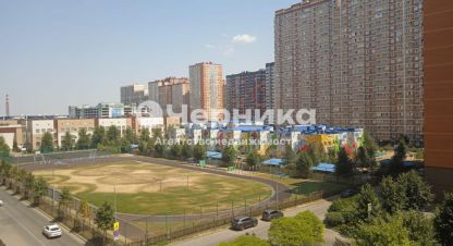 Купить квартиру 1 комнатную, 38 кв. м. Фотография №1 Продам квартиру 1 комнатную с общей площадью 38м2, 6/18 эт., на улице Д байская, г. Краснодар, Краснодарский край, Россия, агентство АН Черника. Фотография №1
