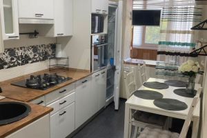 Продам квартиру 2-х комнатную с общей площадью 50.4м2, 2/3 эт., на улице Энгельса, г. Рп каменоломни, Ростовская обл., Россия, агентство АН Черника