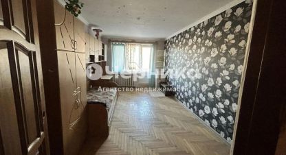 Купить квартиру 3-х комнатную, 61.3 кв. м. Фотография №1 Продам квартиру 3-х комнатную с общей площадью 61.3м2, 5/5 эт., на улице Конечный пер, г. Кисловодск, Ставропольский край, Россия, агентство АН Черника. Фотография №1